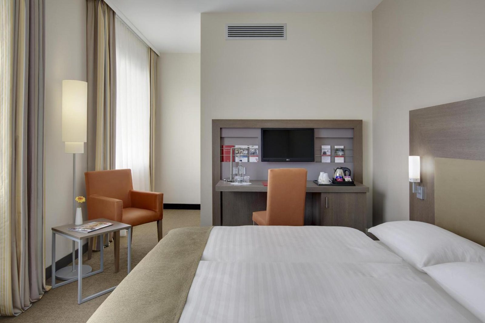 IntercityHotel Leipzig — photo 6